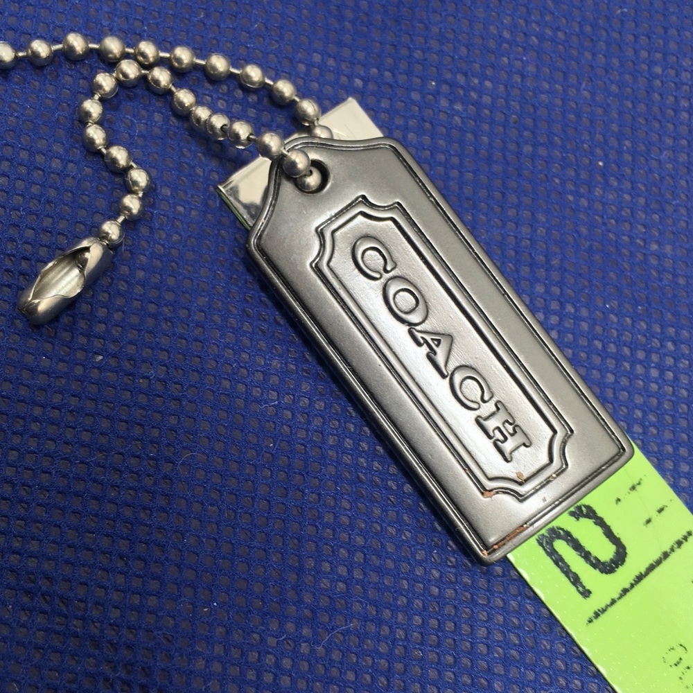 COACH GUNMETAL SILVER METAL CHARM KEY FOB 1.75″ Bag Charm